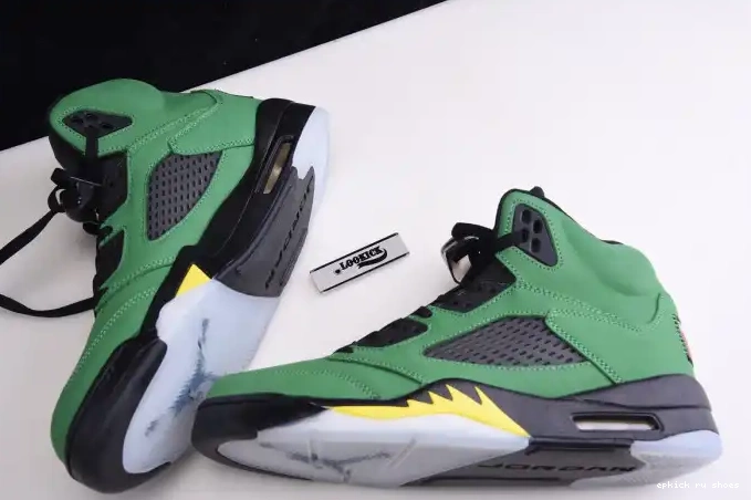 Rep 5 Jordan CK6631-307 Oregon Ducks SE Air 0408